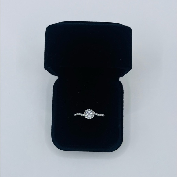 0.50 CT VS1 Lab Diamond Ring 925 Sterling Silver - Picture 4 of 7